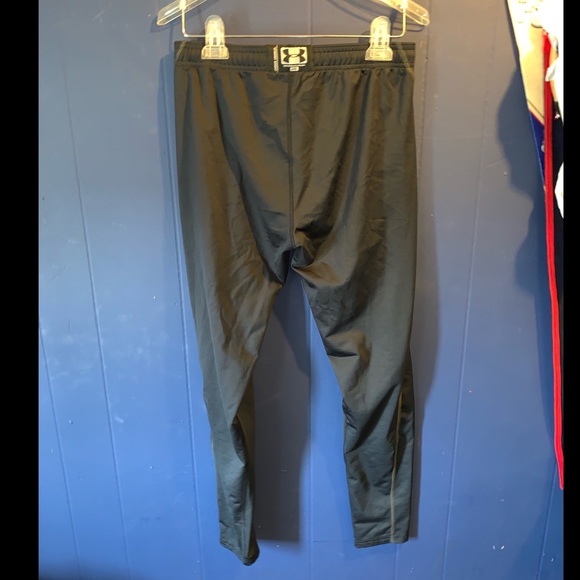 Black Under Armour cold gear athletic pants - Picture 2 of 3